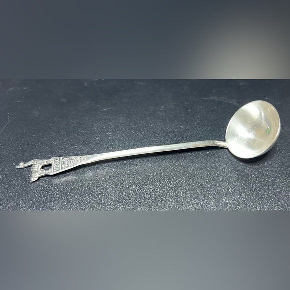 Sterling Silver 925 Spoon with Peruvian Llama Design - Picture 4 of 6